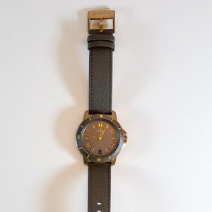 MVMT Watch with Gray leather strap